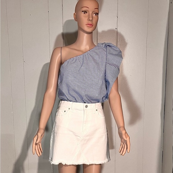 🛍️SHEIN/one shoulder/ stripe/ blue and white / Size ; M - Picture 3 of 5
